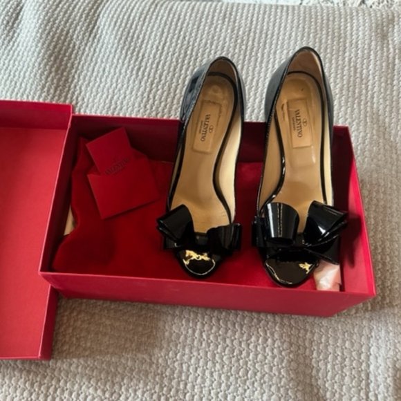 VALENTINO kitten heels black patent couture bow D'orsay - Picture 1 of 7